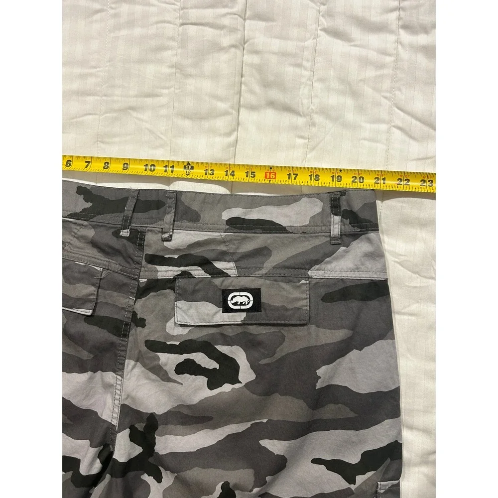 New Ecko Unltd. Camo Cargo Shorts Gray Casual‎ Streetwear Size 44  (620)